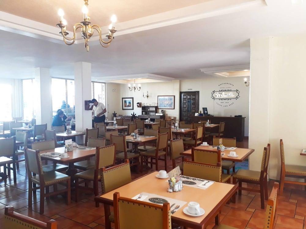 Hotel Isabel Гвадалахара Екстер'єр фото